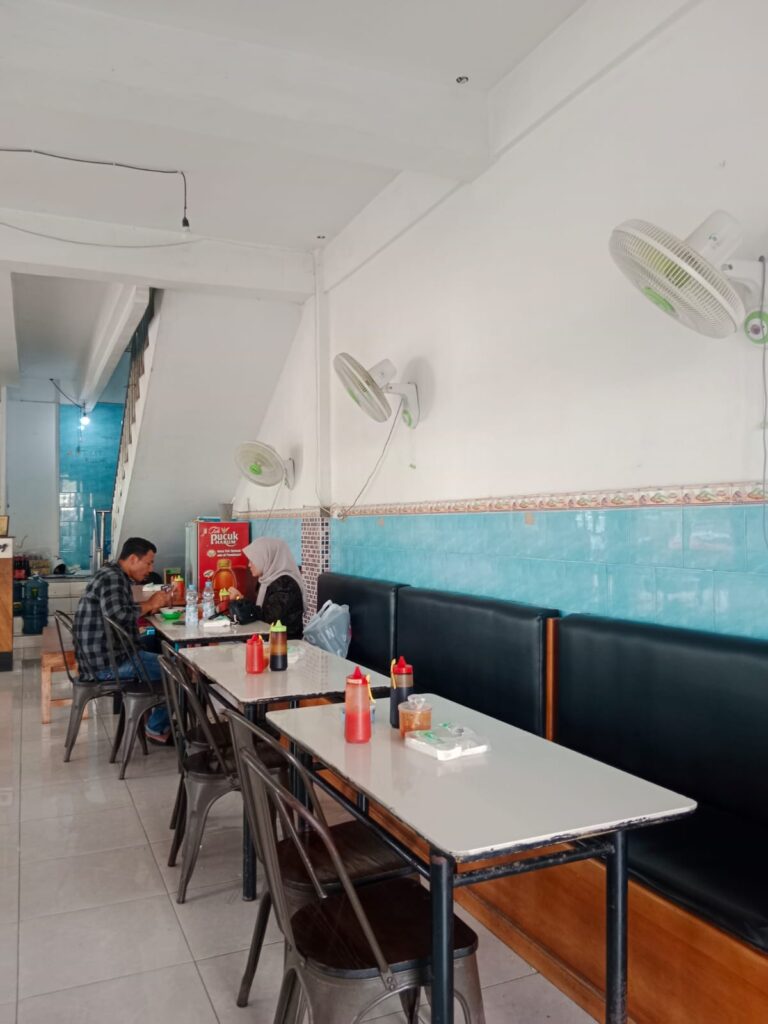 bakso dan mie ayam mas min tebeng