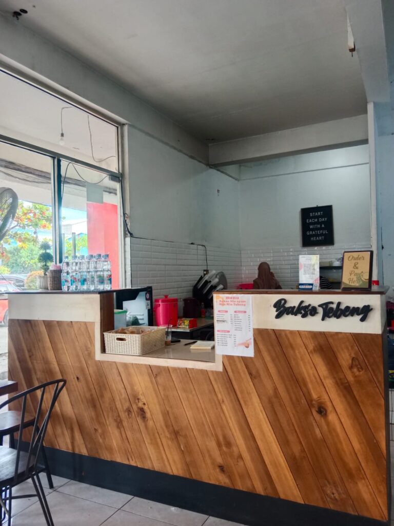 bakso dan mie ayam mas min tebeng