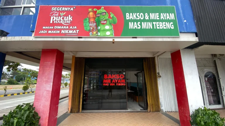 bakso dan mie ayam mas min tebeng