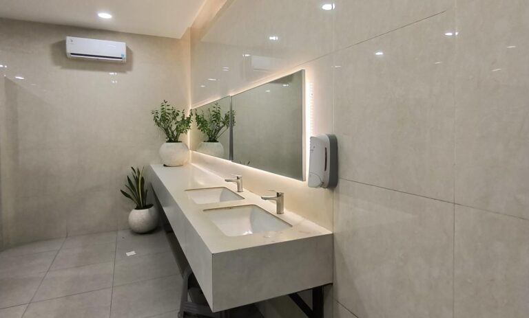 toilet bencoolen mall