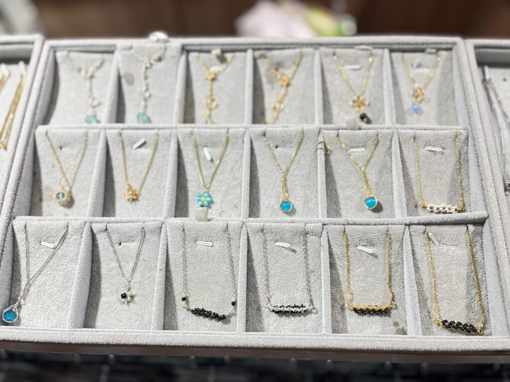 nona jewelry bengkulu