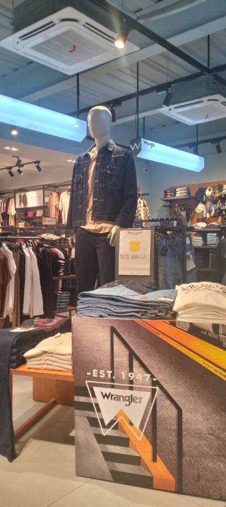 Diskon hingga 20% Fashion Original Berkualitas di Wrangler!