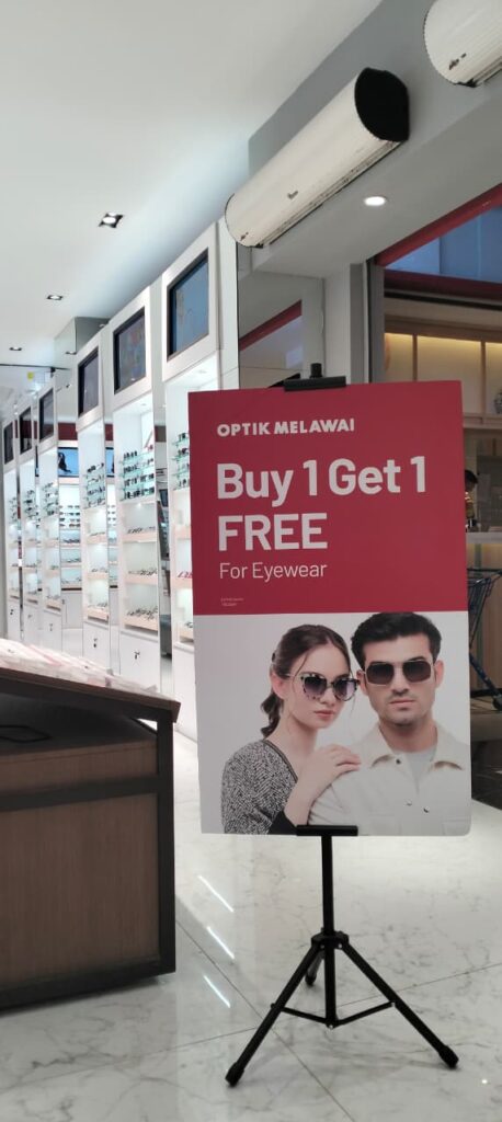 Dapatkan Promo Kacamata Buy 1 Get 1 Free di Optik Melawai!