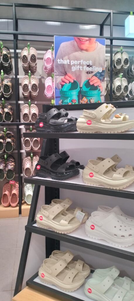 Sandal Crocs Original Diskon 40%, Dapatkan di Crocs Terdekat!