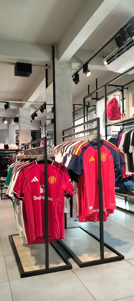 Diskon Adidas Up To 20% di Bencoolen Mall Bengkulu!