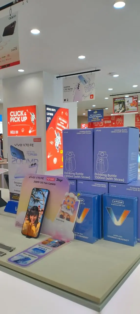 Promo Vivo V70 FE Murah di Erafone, Dapatkan tumbler gratis!