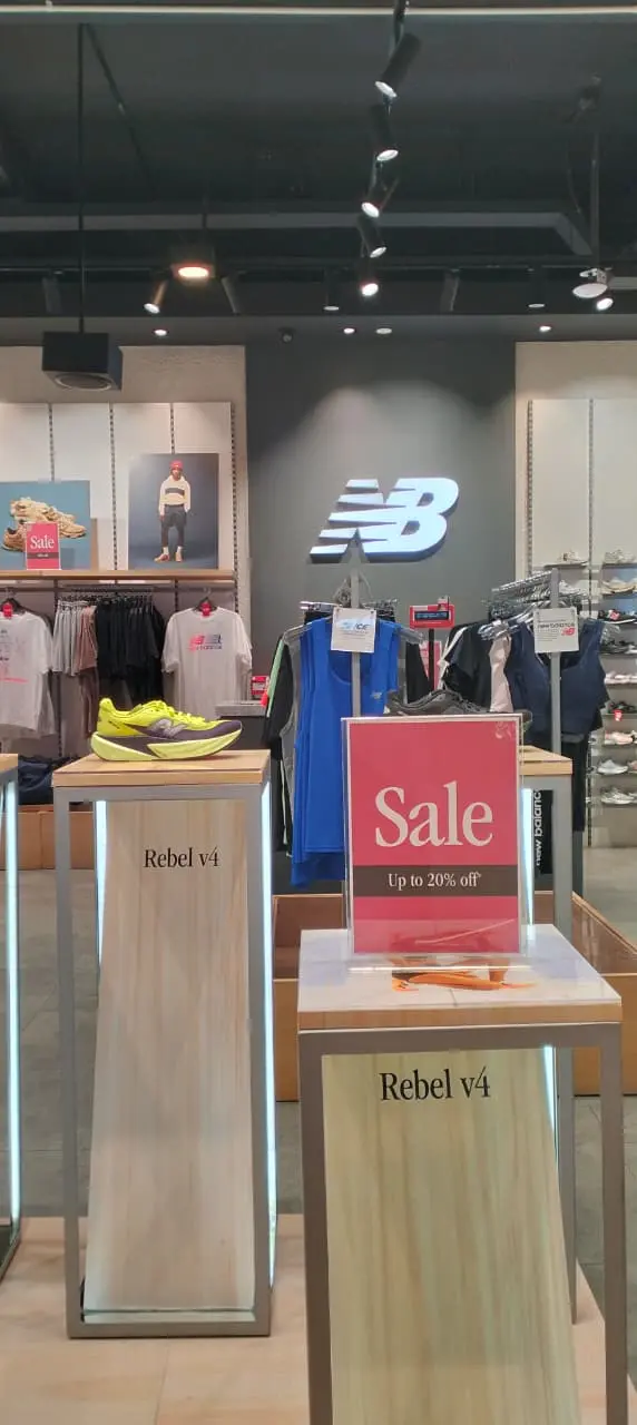 Diskon Sepatu New Balance Hingga 20% di Bencoolen Mall!