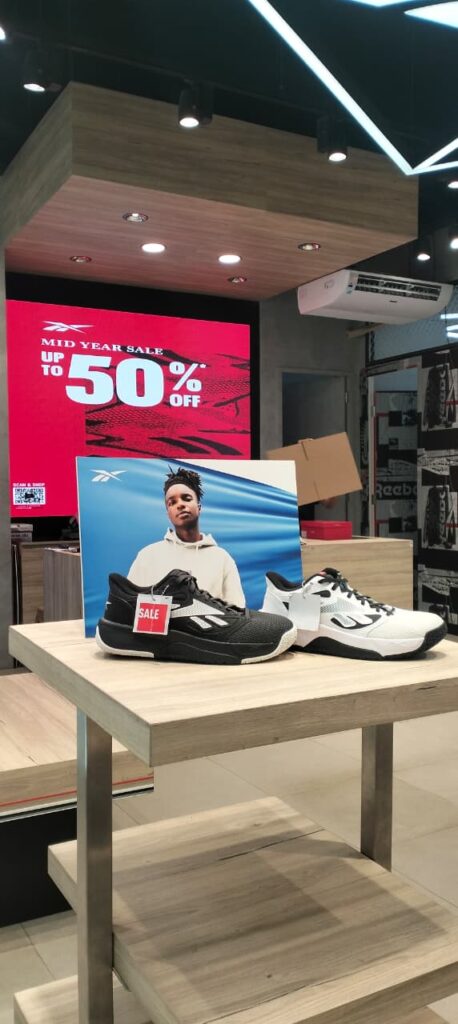 Sepatu Sport Pria Reebok Diskon Hingga 50% di Bencoolen Mall!