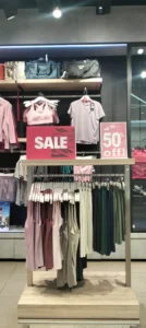 Diskon Reebok 50% : Promo Sepatu & Outfit Original Reebok!