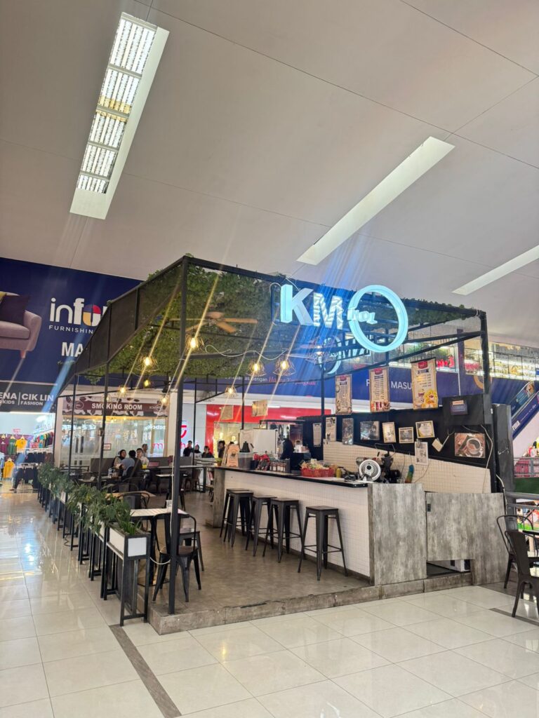 KMNol Atrium Bencoolen Mall Bengkulu: Tempat Ngopi Favorit!